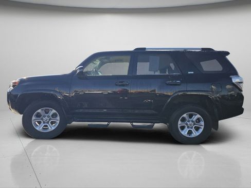 Used 2023 Toyota 4Runner SR5 Premium image 5