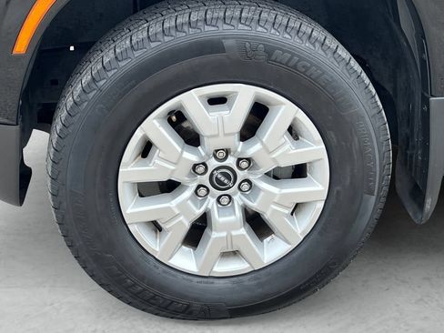 Certified 2024 Nissan Frontier SV AWD/4WD image 23