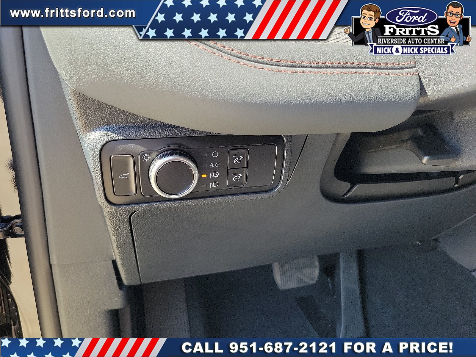 New 2026 Ford Explorer Active RWD image 13