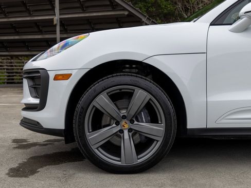 New 2025 Porsche Macan image 13