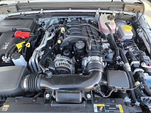 Certified 2024 Jeep Wrangler Unlimited Rubicon image 33