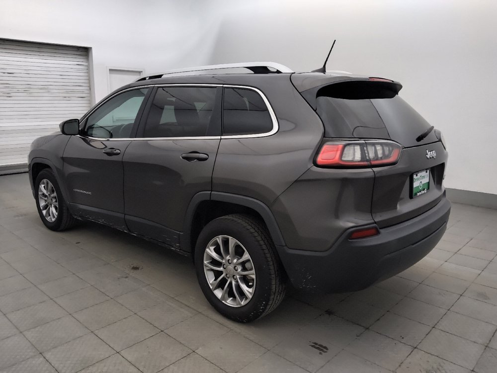 Used 2019 Jeep Cherokee Latitude Plus FWD image 3