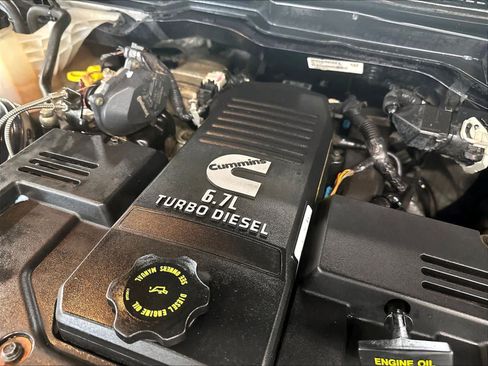 Used 2016 RAM 2500 Limited AWD/4WD image 34