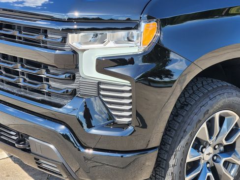 New 2026 Chevrolet Silverado 1500 RST w/ Texas Edition Plus image 6