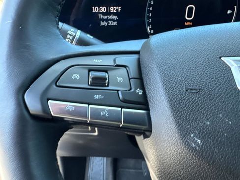 Used 2025 Cadillac XT4 Premium Luxury image 31