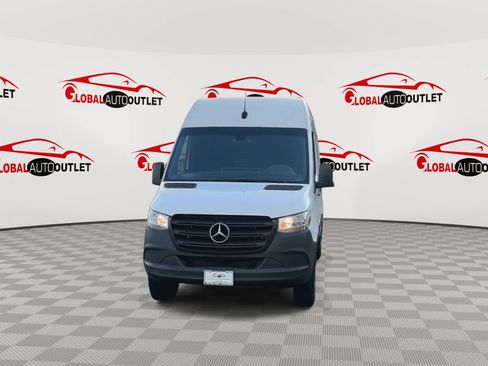 Used 2019 Mercedes-Benz Sprinter 144 Cargo image 4