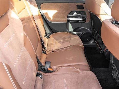 Certified 2026 Mercedes-Benz GLB 250 4MATIC image 27