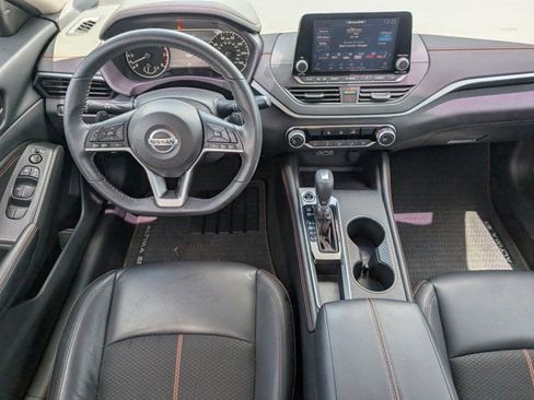 Used 2022 Nissan Altima 2.5 SR FWD image 6