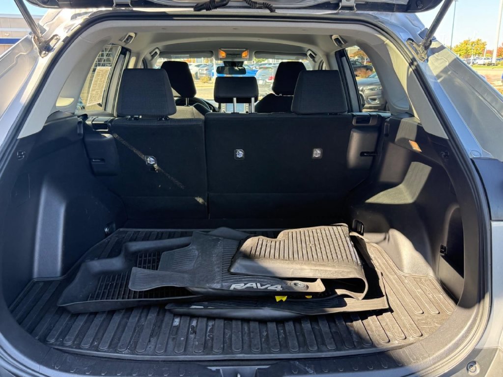 Used 2020 Toyota RAV4 LE w/ All Weather Liner Package AWD/4WD image 5