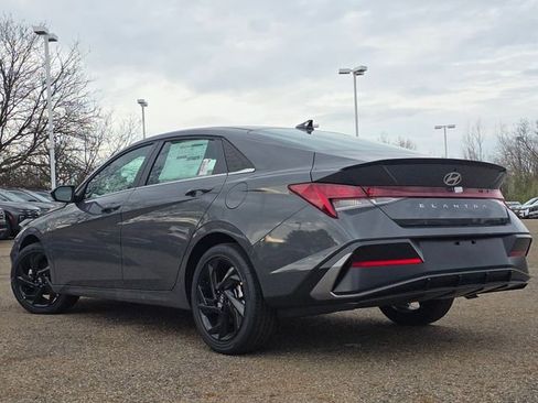 New 2026 Hyundai Elantra SEL Sport Premium FWD image 14