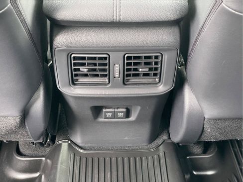 Used 2019 Toyota RAV4 XLE Premium w/ Cold Weather Package AWD/4WD image 17