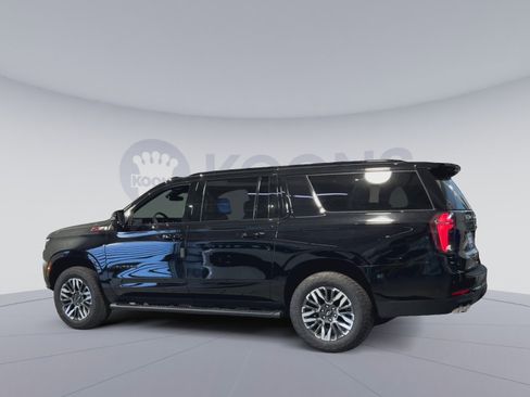 New 2026 Chevrolet Suburban Z71 w/ Z71 Off-Road Package AWD/4WD image 8