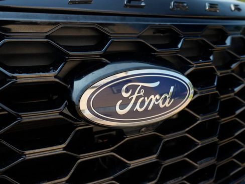 Used 2025 Ford Explorer ST-Line AWD/4WD image 10