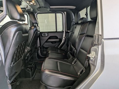 Used 2020 Jeep Gladiator Rubicon AWD/4WD image 31