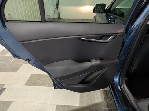 Used 2023 Kia Niro Wind w/ Wind Preserve Package image 8