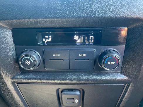 Certified 2023 Chevrolet Traverse LT AWD/4WD image 36