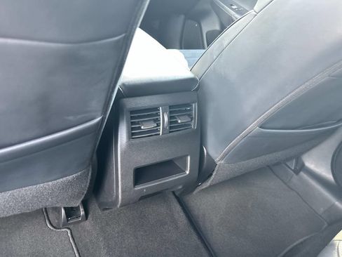 Used 2025 Mitsubishi Outlander SE AWD/4WD image 25