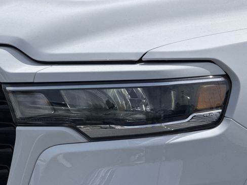 Used 2025 RAM 1500 Laramie w/ Sport Appearance Package AWD/4WD image 5