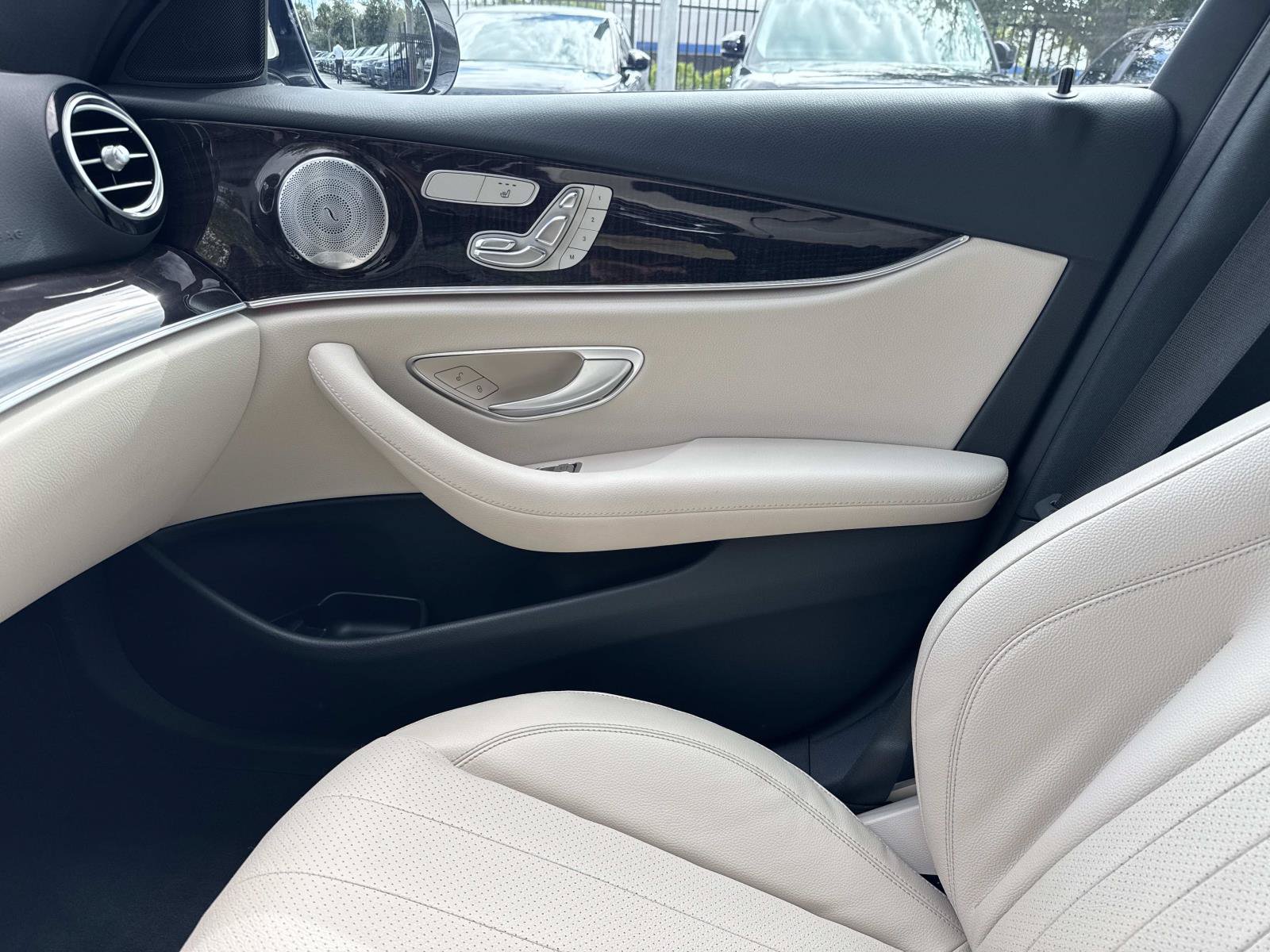 Used 2019 Mercedes-Benz E 450 4MATIC Wagon image 24