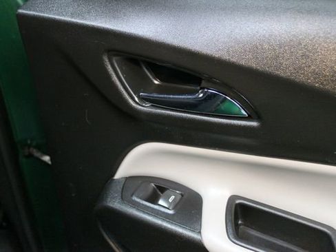 Used 2019 Chevrolet Equinox LS w/ LS Convenience Package FWD image 13