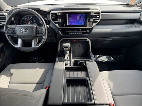 Used 2025 Toyota Tundra SR5 w/ SR5 Convenience Package AWD/4WD image 12