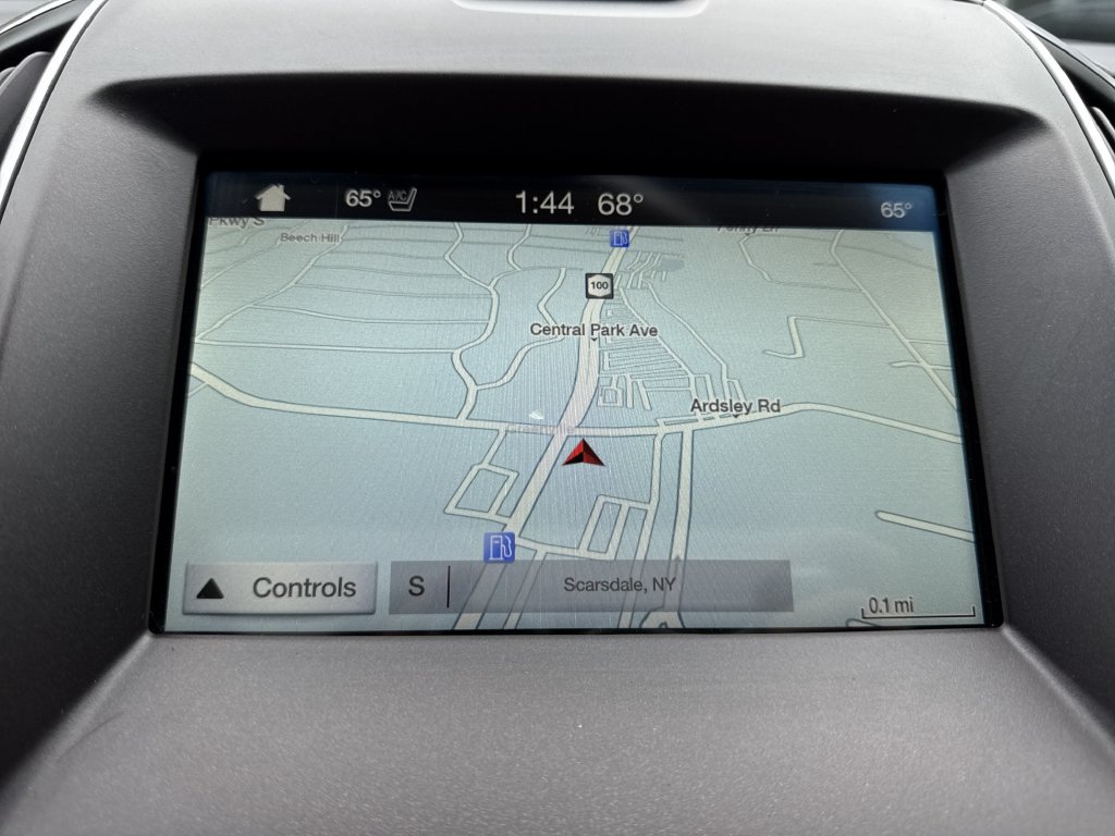 Used 2017 Ford Edge Titanium w/ Equipment Group 301A AWD/4WD image 30