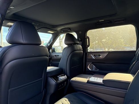 New 2026 INFINITI QX80 Autograph w/ Premium Cargo Package AWD/4WD image 29