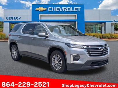 Used 2023 Chevrolet Traverse LT