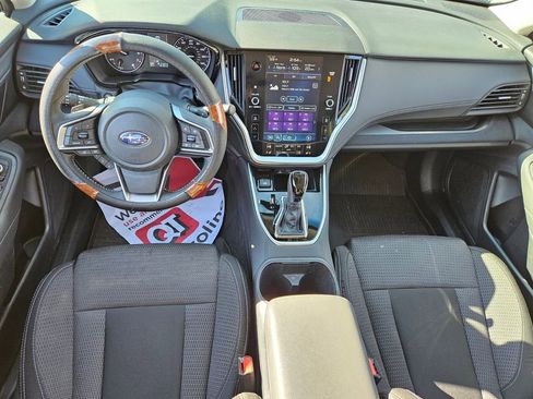 Used 2022 Subaru Outback Premium image 7