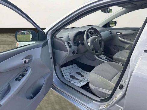 Used 2010 Toyota Corolla LE w/ All Weather Guard Pkg FWD image 15
