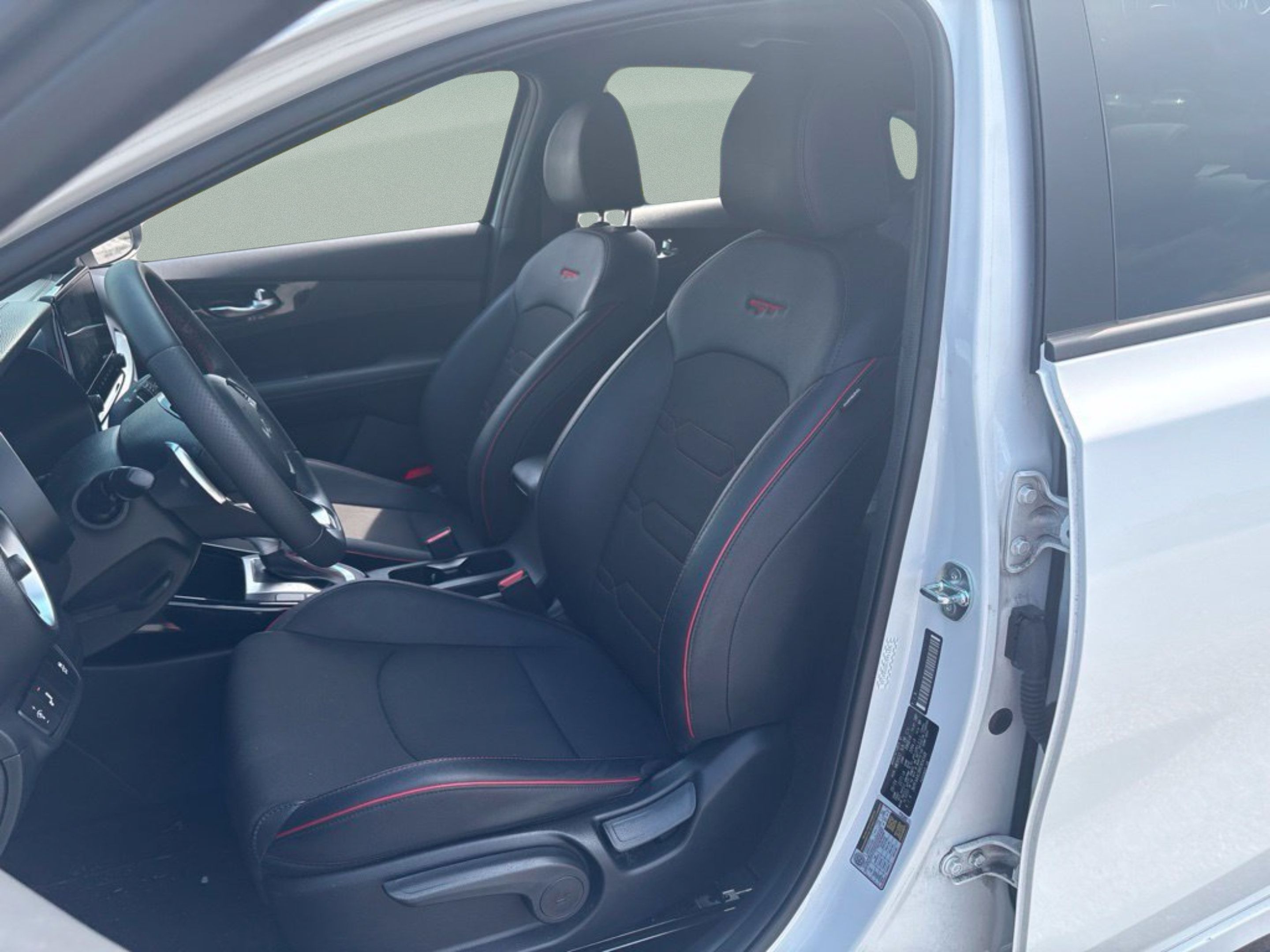 Used 2024 Kia Forte GT FWD image 17