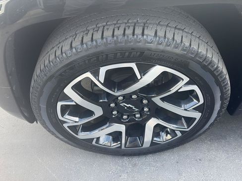 Used 2024 Chevrolet Silverado EV RST AWD/4WD image 10