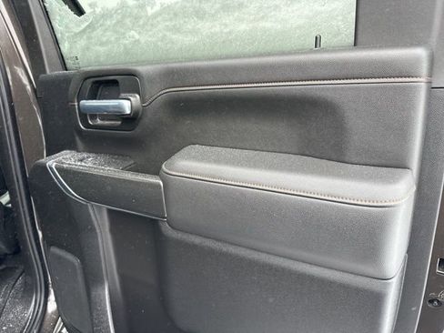 Used 2021 GMC Sierra 2500 AT4 w/ AT4 Premium Plus Package image 16