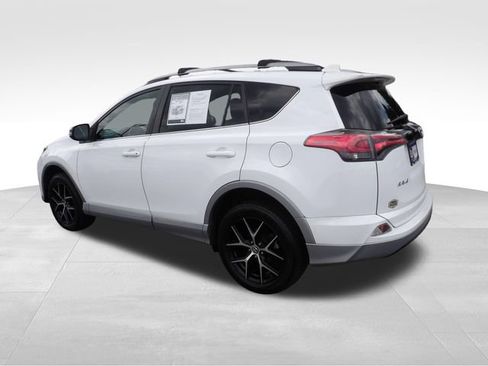 Used 2018 Toyota RAV4 SE w/ Power Extra Value Package AWD/4WD image 6