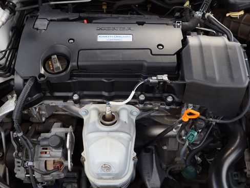 Used 2017 Honda Accord Sport image 27