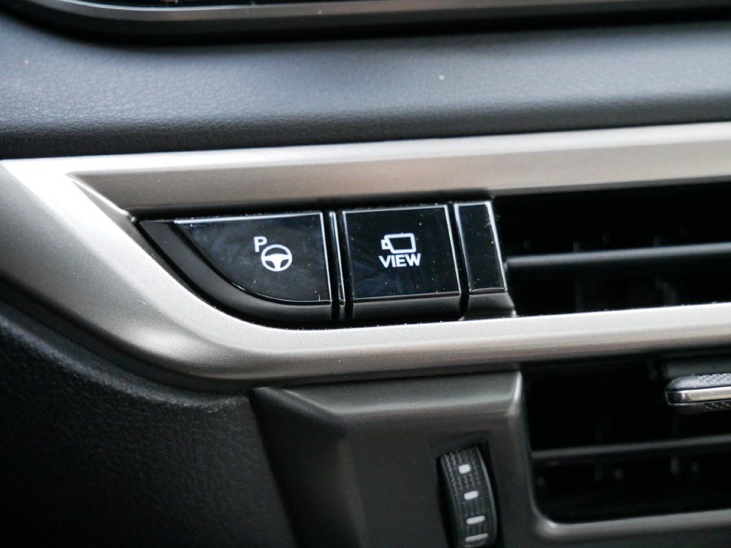 Used 2023 Lexus RX 350 AWD w/ Cold Area Package image 24