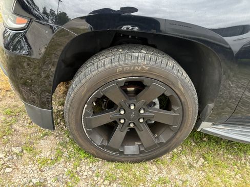 Used 2016 Chevrolet Tahoe LS RWD image 5