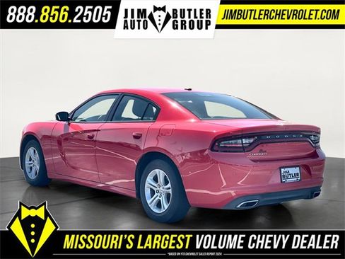 Used 2022 Dodge Charger SXT w/ Leather Interior Group image 4