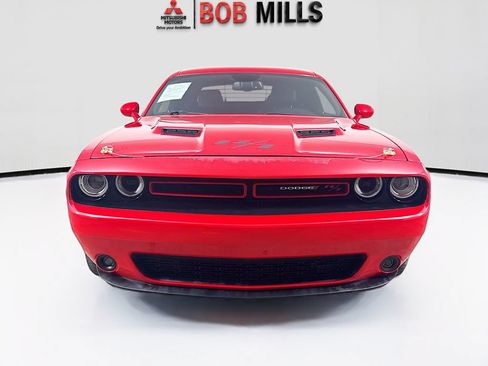 Used 2015 Dodge Challenger R/T Plus RWD image 2