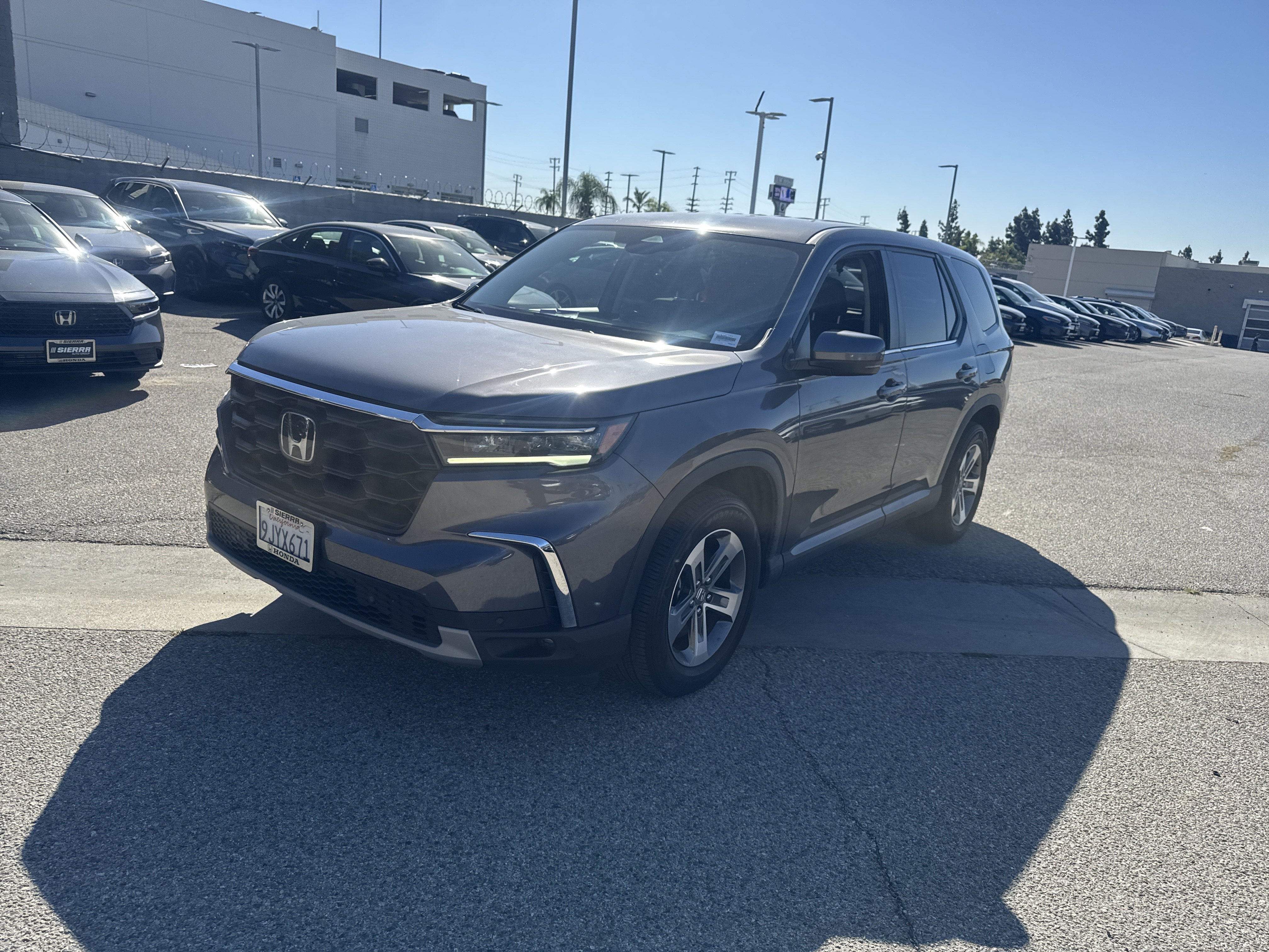 Used 2024 Honda Pilot EX-L image 8