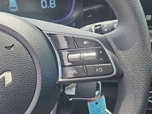 Certified 2025 Kia Seltos LX AWD/4WD image 20
