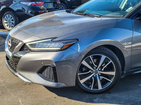 Used 2023 Nissan Maxima SL image 3