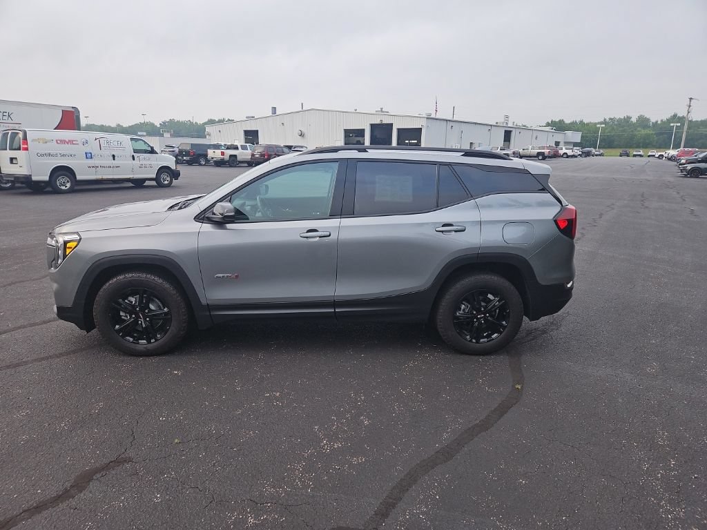 Used 2023 GMC Terrain AT4 w/ LPO, Floor Liner Package AWD/4WD image 3