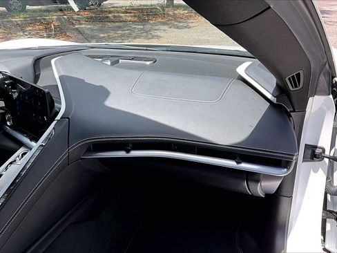 Used 2024 Chevrolet Corvette Stingray Preferred Conv w/ Z51 Performance Package RWD image 18