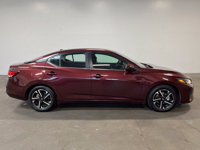 Used 2025 Nissan Sentra SV FWD image 2