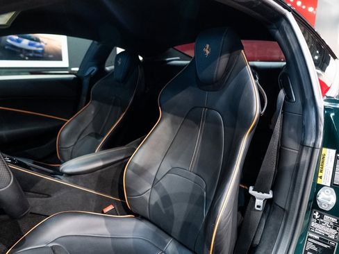 Certified 2022 Ferrari Roma image 4