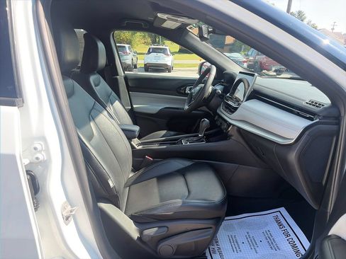Used 2025 Jeep Compass Limited AWD/4WD image 38