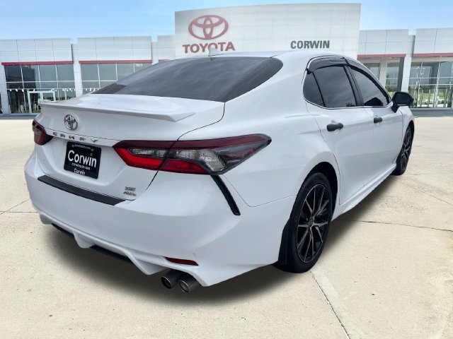 Used 2023 Toyota Camry SE AWD/4WD image 5