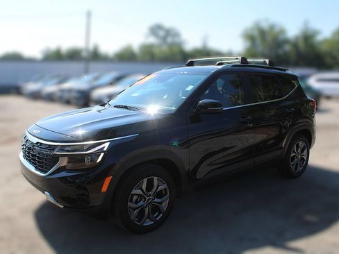 Certified 2024 Kia Seltos S FWD image 14