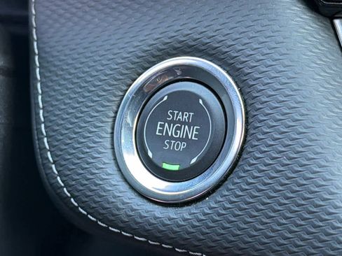 Used 2026 Chevrolet Equinox LT w/ Convenience Package II AWD/4WD image 17